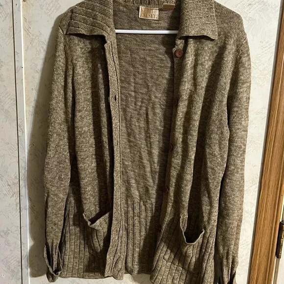 KERRI & KELSEY Cardigan - Picture 4 of 7